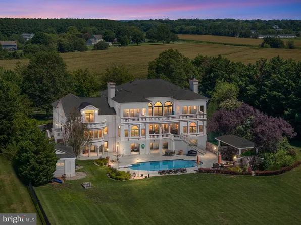 319 Blue Bay Rd, Stevensville, MD 21666