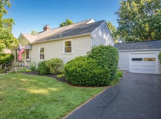 2206 Zollinger Rd, Columbus, OH 43221