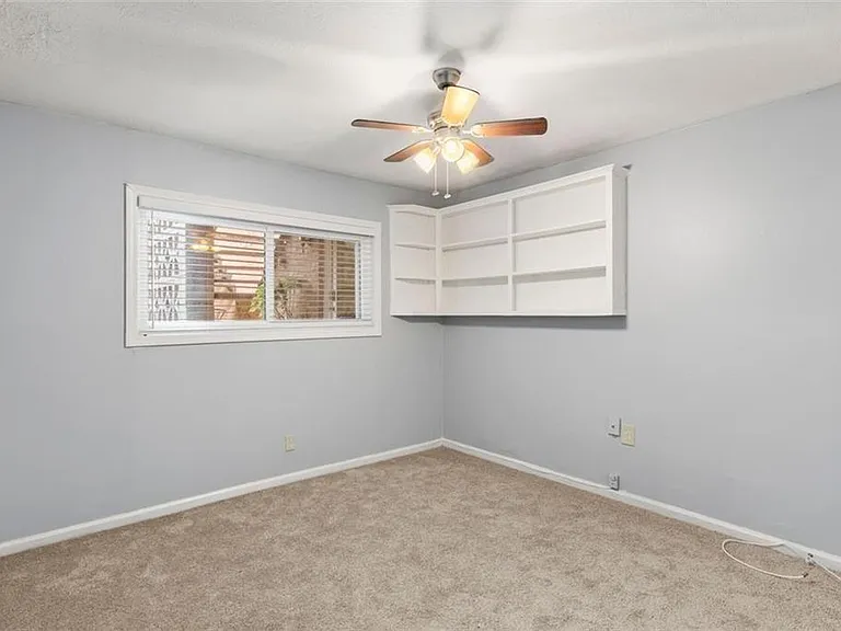 1822 N Rock Springs Rd NE #7 — Photo 12