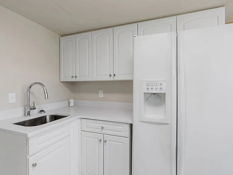 2927 SE 15th Pl #4 — Photo 11