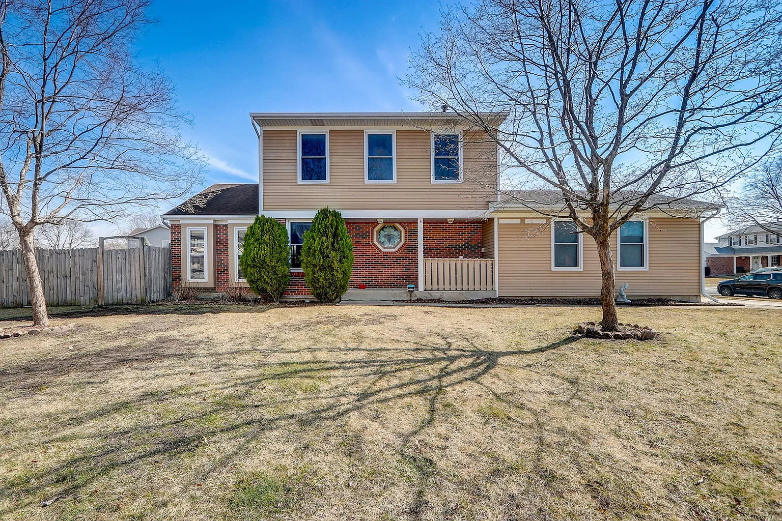 1272 Diane Ln photo 1