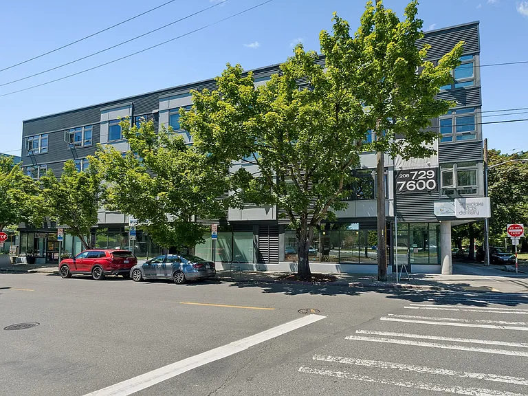 Circa Green Lake Apartments — Photo 36
