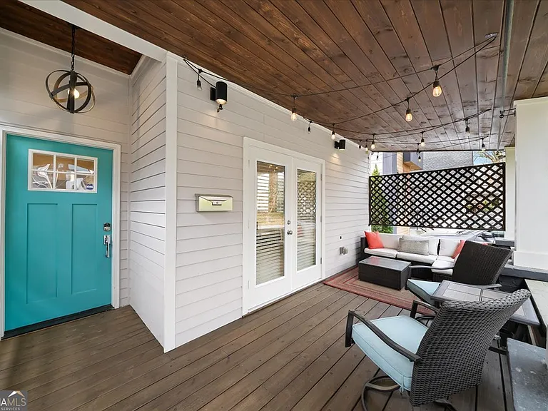 655 McGruder St NE — Photo 2