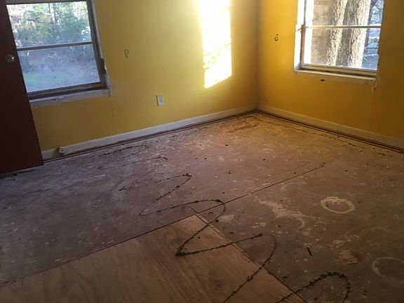 4th image of 2406 Pickett St