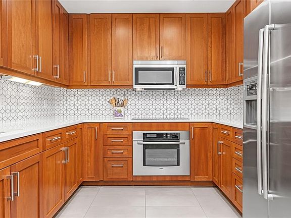3rd image of 100 Exchange St Unit 1302