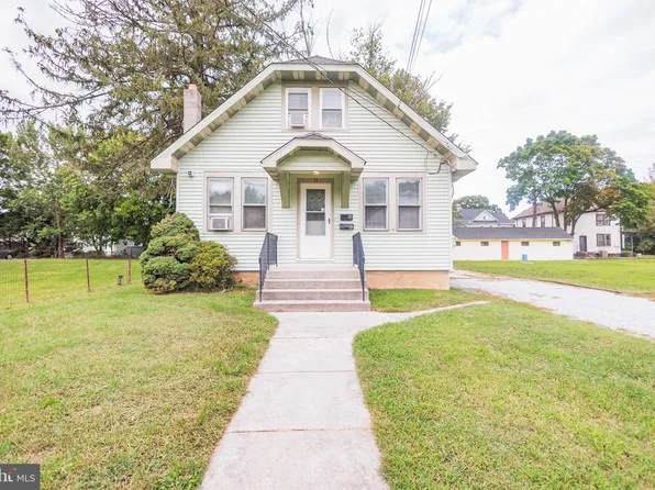 11 Sewell St #A, Glassboro, NJ 08028