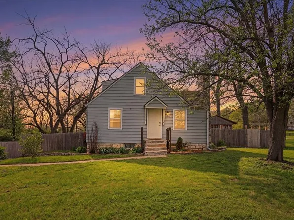 3032 N 63rd St, Kansas City, KS 66104