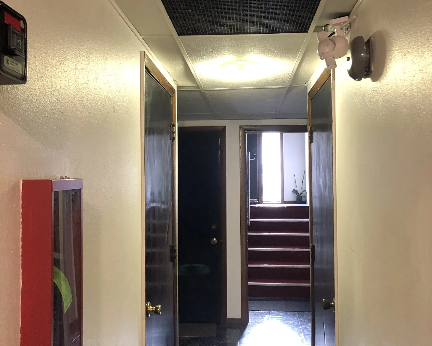 1213 E Union Ave - 2 — Photo 2