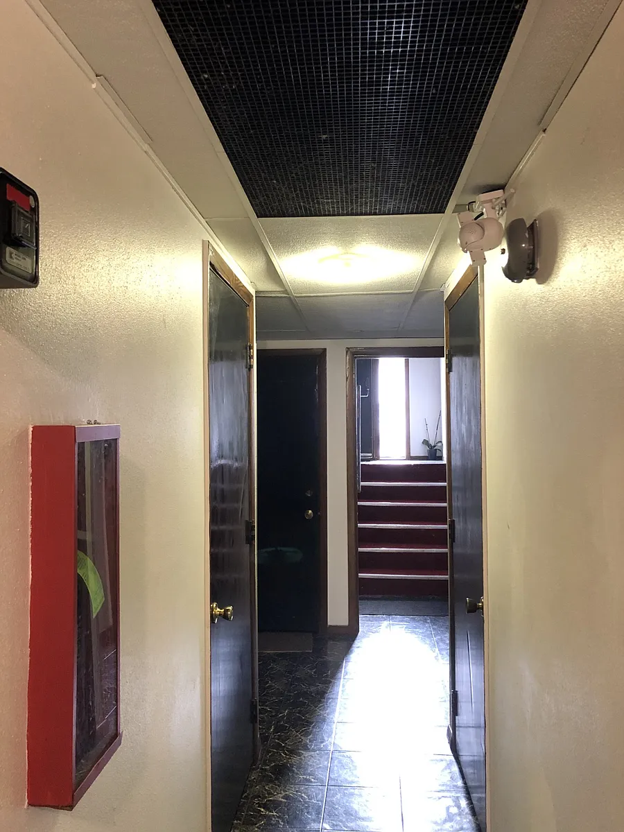 Building Photo - 1213 E Union Ave #4
