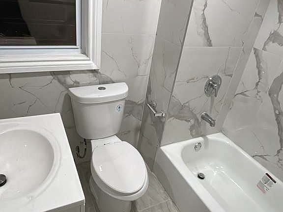 3rd image of 0 E 172nd St #1F
