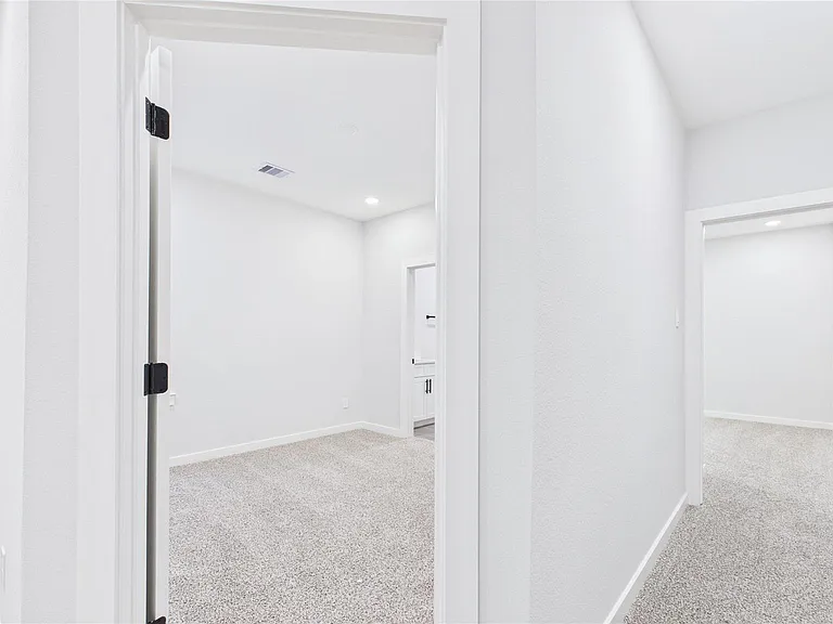 5032 Creekmont Dr — Photo 36