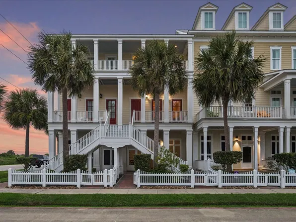 710 Positano Rd, Galveston, TX 77550
