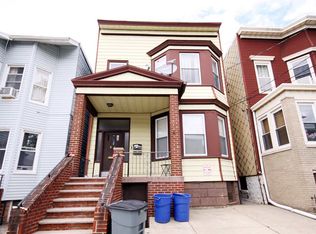 912 17th St #1, Union City, NJ 07087