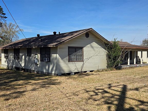 2nd image of 35607 Fm 149 Rd