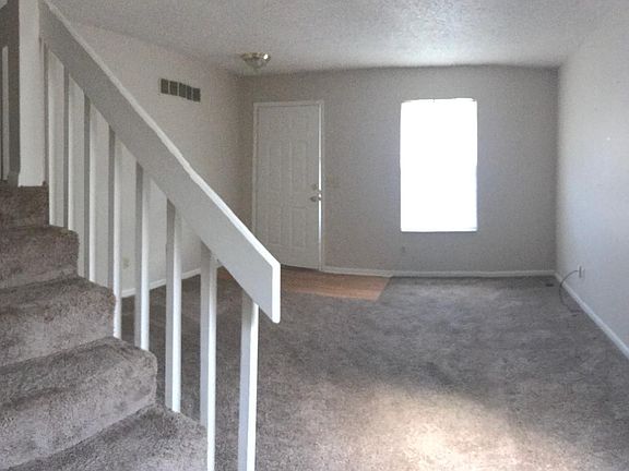 3rd image of 7110 Orchard Ct