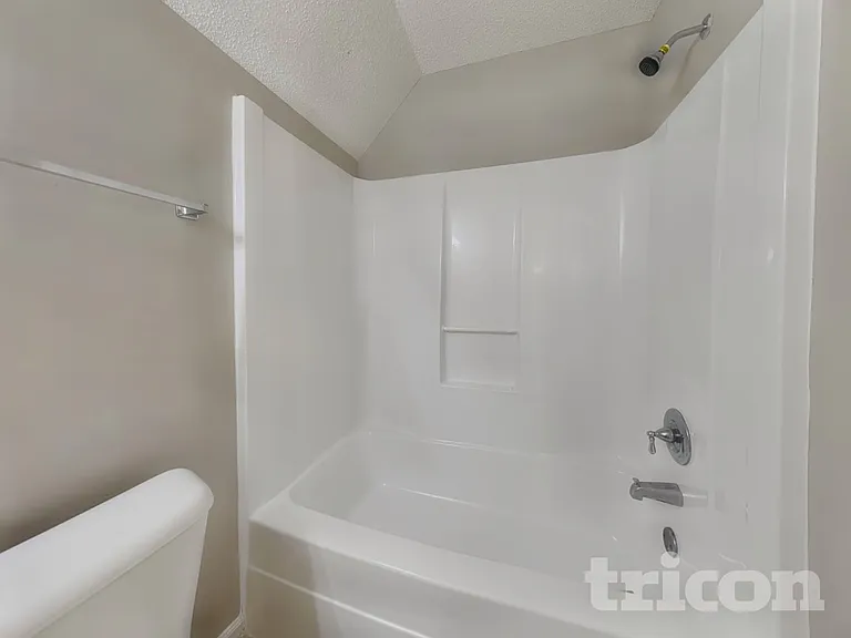 130 Kyle Way — Photo 20
