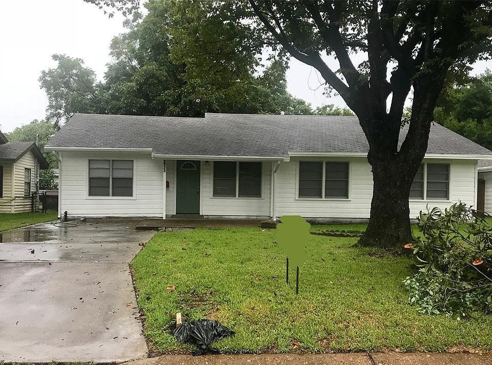 1st image of 2922 Robinson Blvd