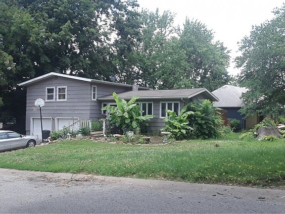 2nd image of 1718 NE 50th St