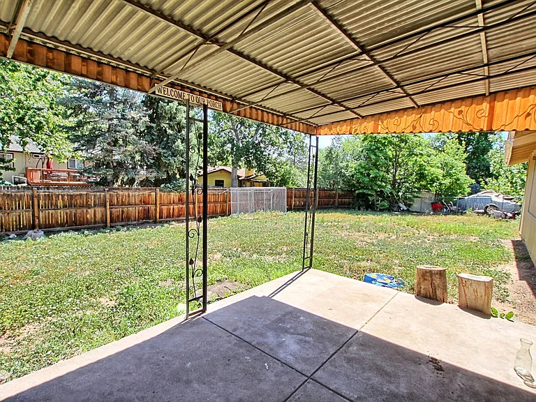 12177 E Hawaii Dr — Photo 4