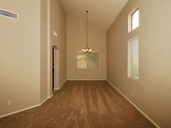 4th image of 16881 W Bristol Ln