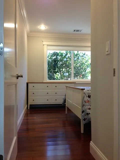 4 bed, 2015 sqft, $2,200 — Photo 4