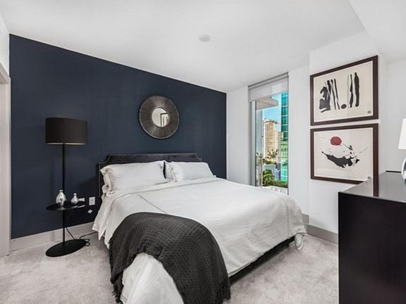 2nd image of 200 S Biscayne Blvd #B9