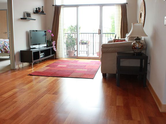 4th image of 2600 University Ave SE APT 304