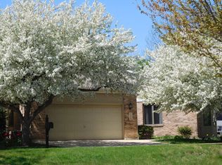 100 7th Pl, Geneva, IL 60134