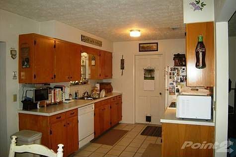 Bright Kitchen