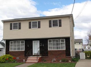 77 S Gates Ave, Kingston, PA 18704