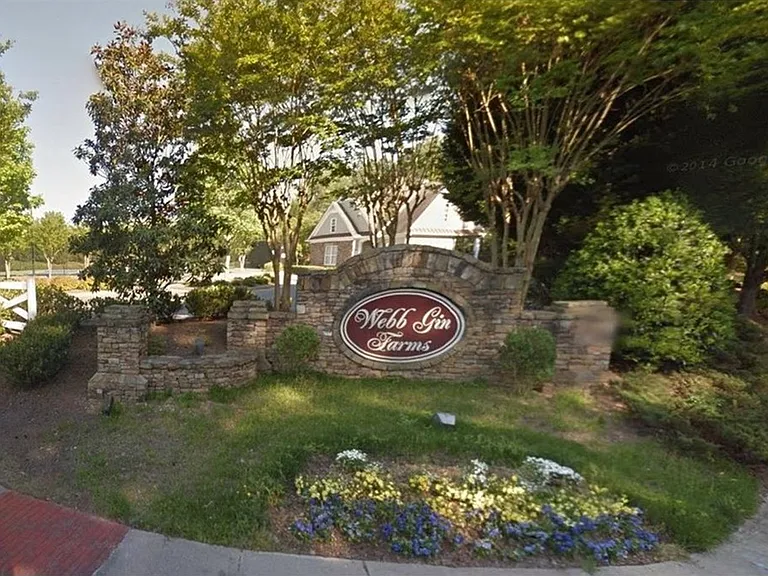 1199 Wetlands Ct — Photo 2