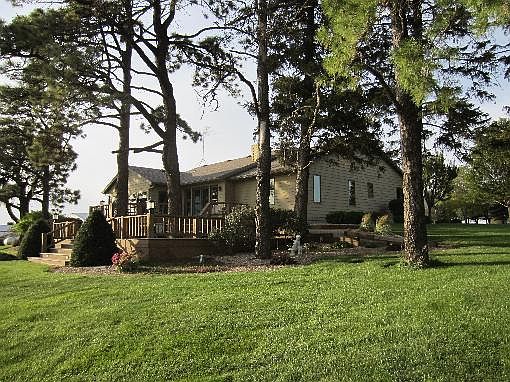 1st image of 4233 Yew Ave