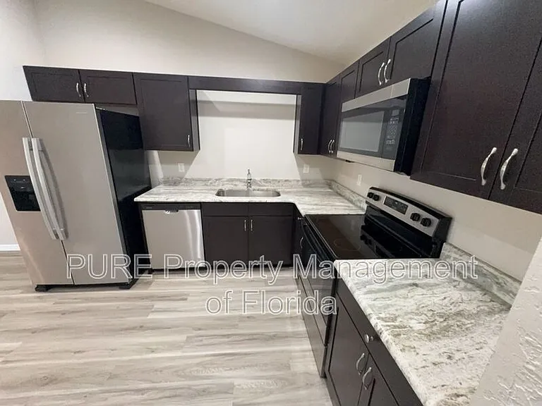 6504 SW 140th Place Rd #2 — Photo 49