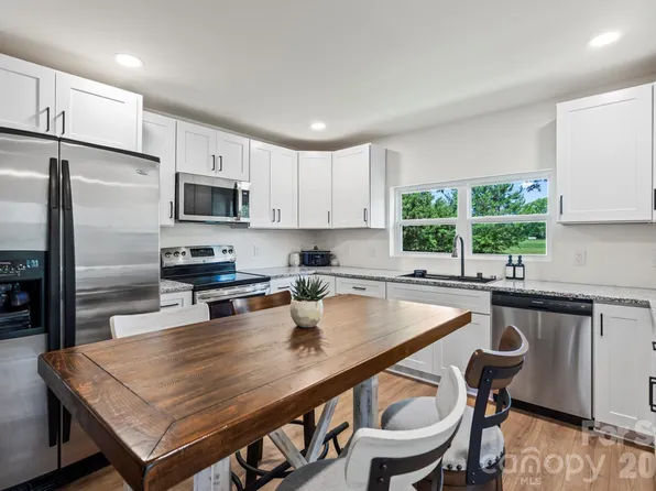 5740 Crouse Rd, Crouse, NC 28033