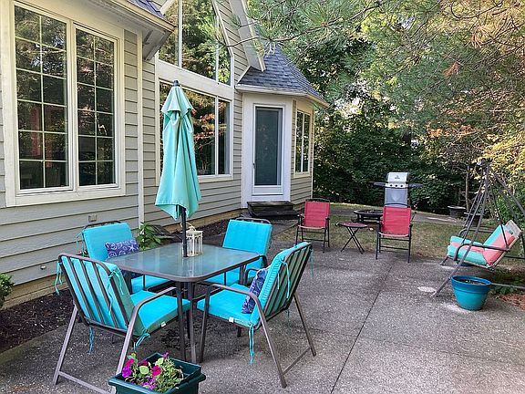 4th image of 1561 Watermill Ln