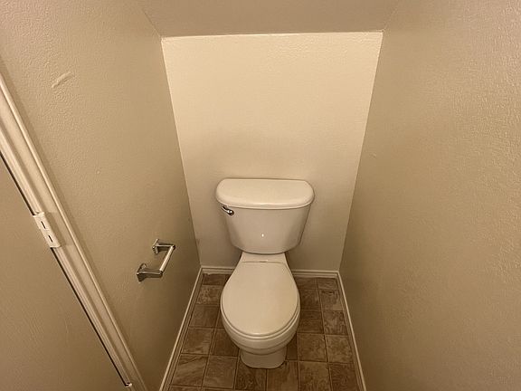 5th image of 3510 Malibu Ln #D