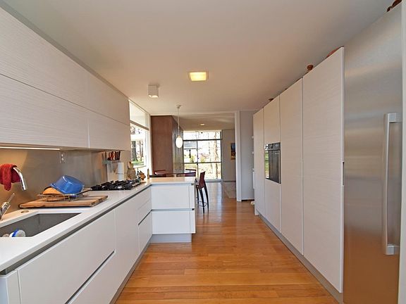 3rd image of 4086 Egbert Ave