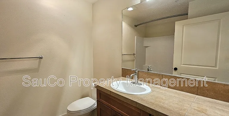 8078 NE Miriam Way — Photo 14