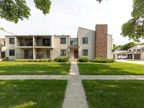 501 14th Ave N APT 202, Fargo, ND 58102