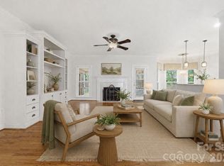 1423 Porch Swing Ln, Matthews, NC 28104