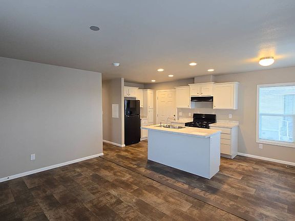 4th image of 1045 N Azusa Ave #47