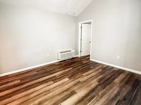 McIntyre Modulars, 5228 McIntyre Rd #5226MCINTYRE, Knoxville, TN 37914