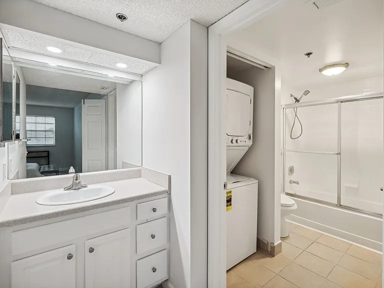 Waterview Rental — Photo 16