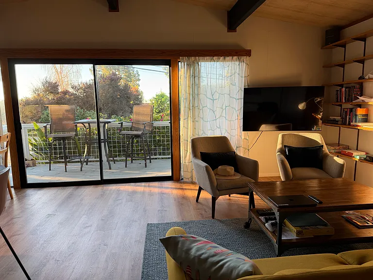 705 Club House Dr — Photo 9