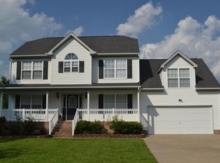 104 Castle Ct, Elizabeth City, NC 27909
