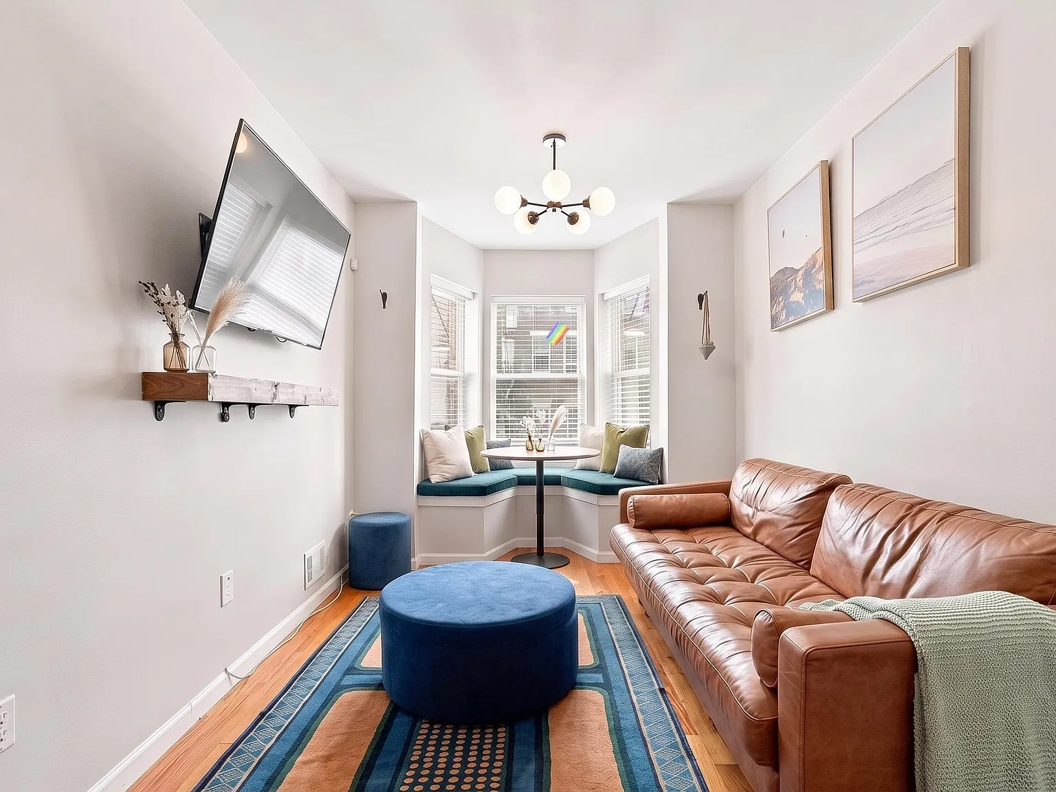 2 bed, 2.0 bath, 1000 sqft, $3,250 — Photo 2