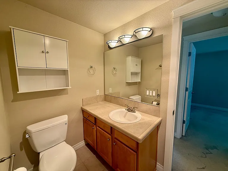 2200 Thorndyke Ave W #201 — Photo 10