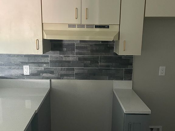 4th image of 2544 Woodgate Blvd #100-1-1