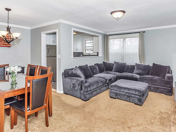 4th image of 34 Edwards St #2B