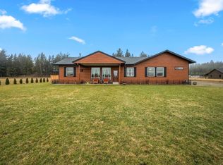 86 Nuthatch Ln, Moyie Springs, ID 83845